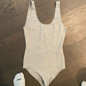 Aritzia Wilfred Free Bodysuit